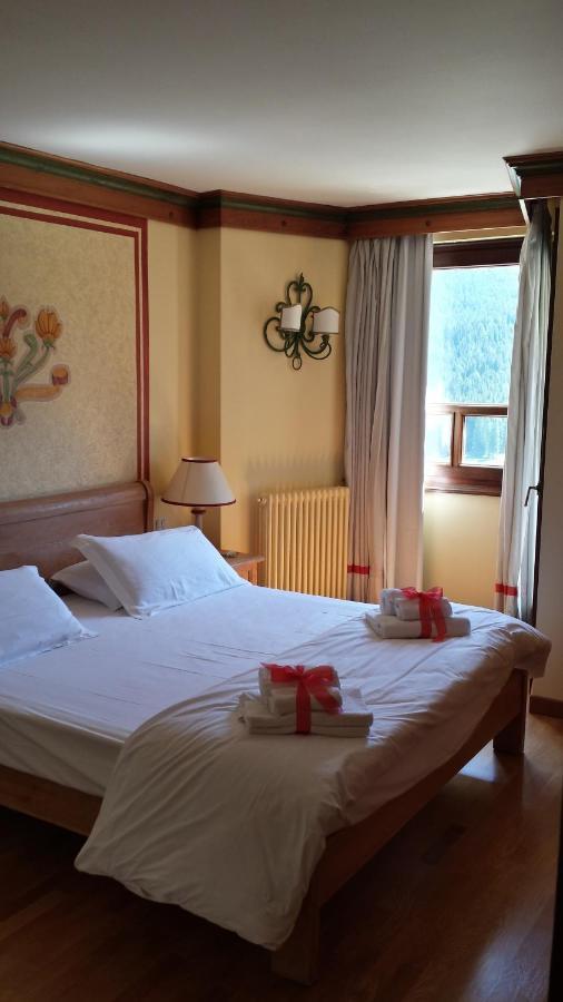 Rta Hotel Catturani Мадонна-ді-Кампільйо Номер фото