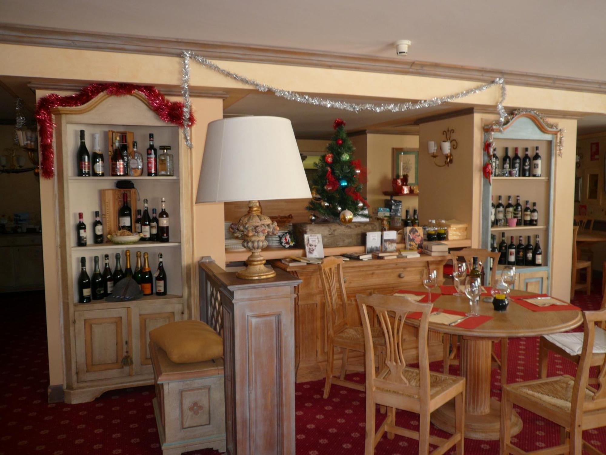Rta Hotel Catturani Мадонна-ді-Кампільйо Екстер'єр фото