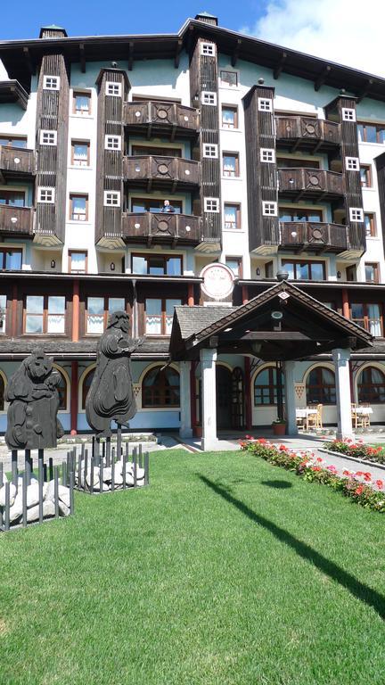 Rta Hotel Catturani Мадонна-ді-Кампільйо Екстер'єр фото