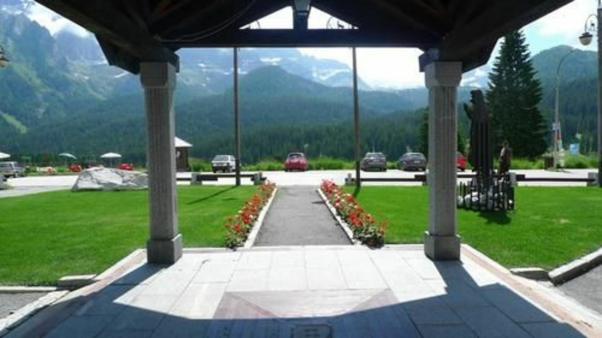 Rta Hotel Catturani Мадонна-ді-Кампільйо Екстер'єр фото